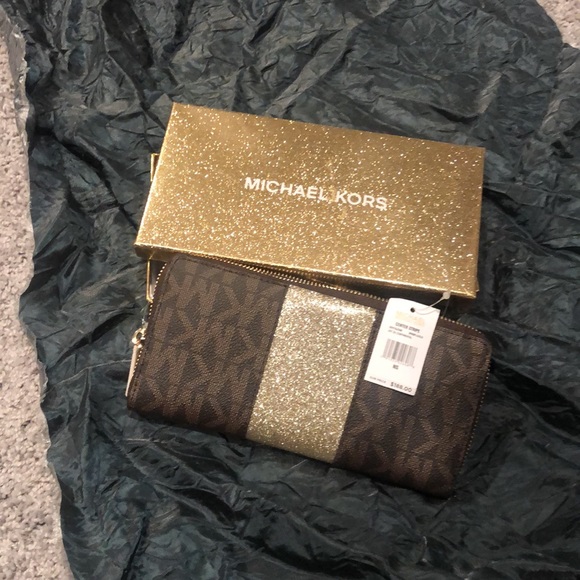 Michael Kors wallet - Picture 2 of 5